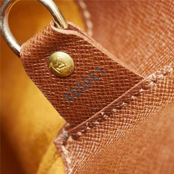 Louis Vuitton Monogram Musette Salsa - Picture 9 of 10